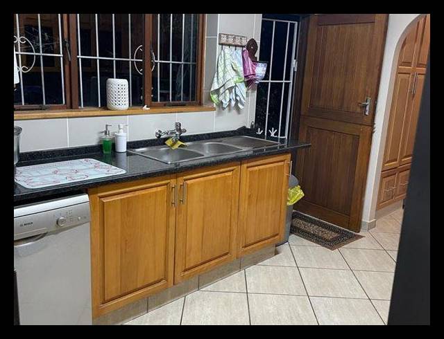 3 BEDROOM HOUSE FOR SALE IN MEER EN SEE